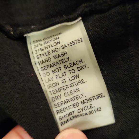 Peter Nygard waist cardigan - Picture 9 of 9